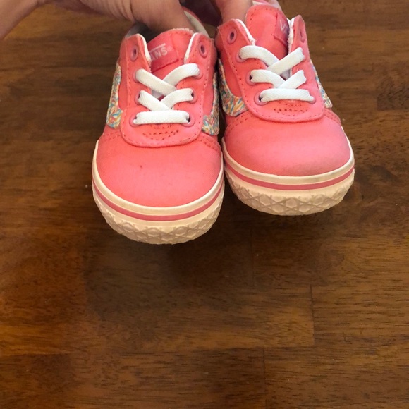 Toddler Vans - Picture 2 of 4